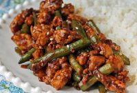 Savory Garlic Turkey and Green Bean Stir-Fry