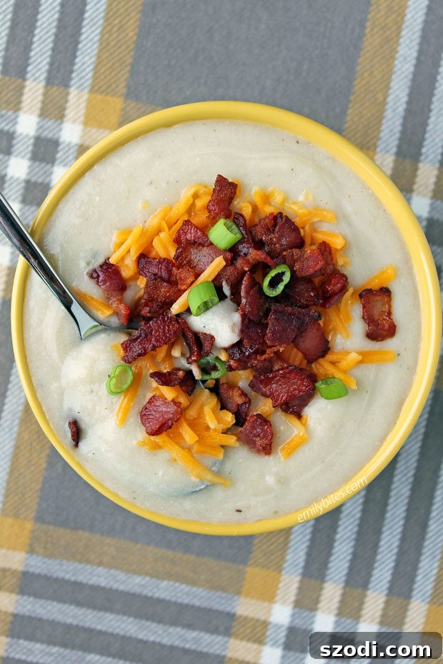 Hearty Slow Cooker Loaded Potato and Cauliflower Chowder 2 Slow Cooker Loaded Potato and Cauliflower Soup